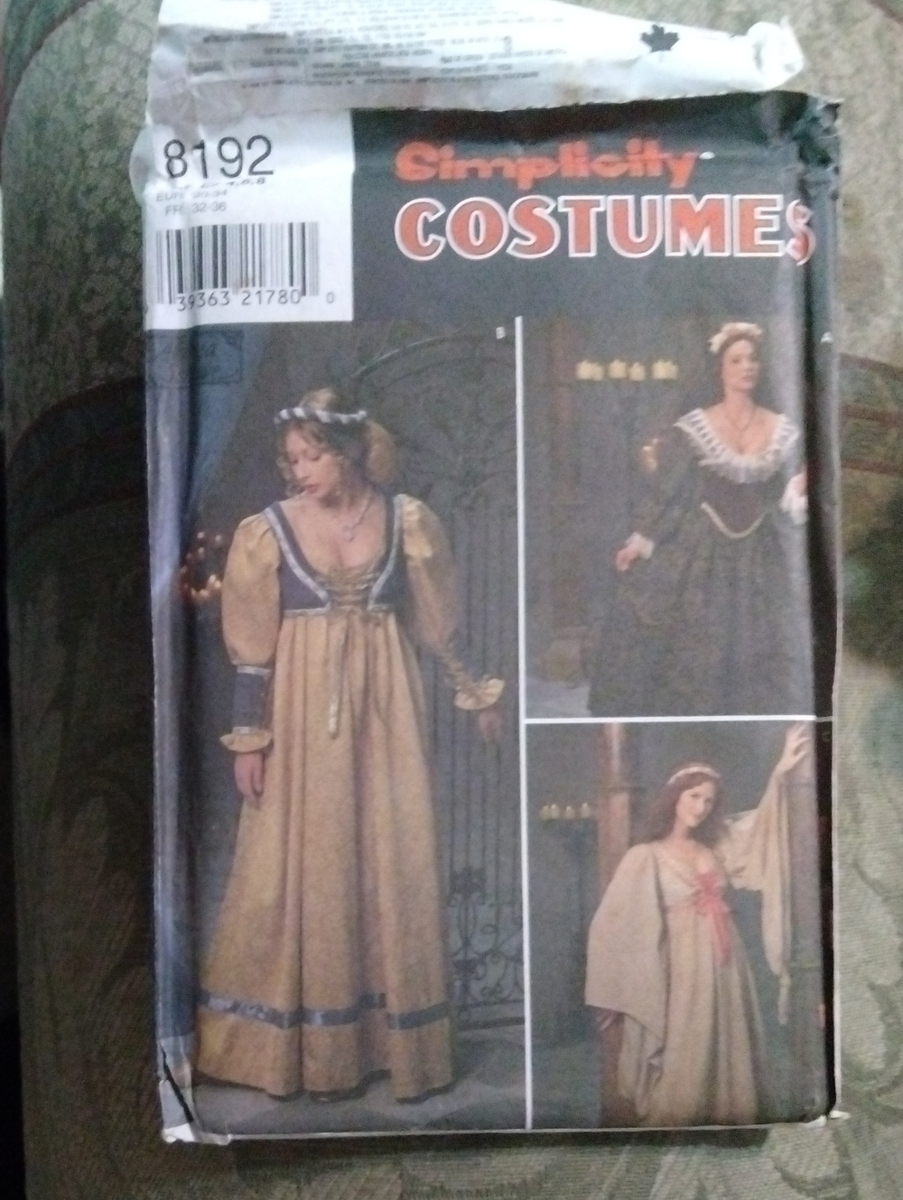 Simplicity 8192 Costume Renaissance Dress Pattern Uncut Misses' Sizes 4, 6, 8